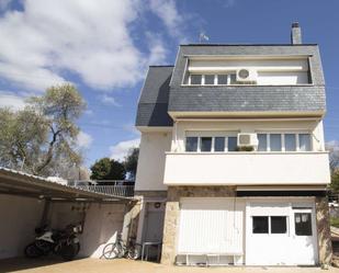 Vista exterior de Pis per a compartir en Pozuelo de Alarcón amb Aire condicionat i Terrassa