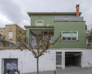 Exterior view of House or chalet for sale in  Barcelona Capital  with Air Conditioner, Heating and Private garden