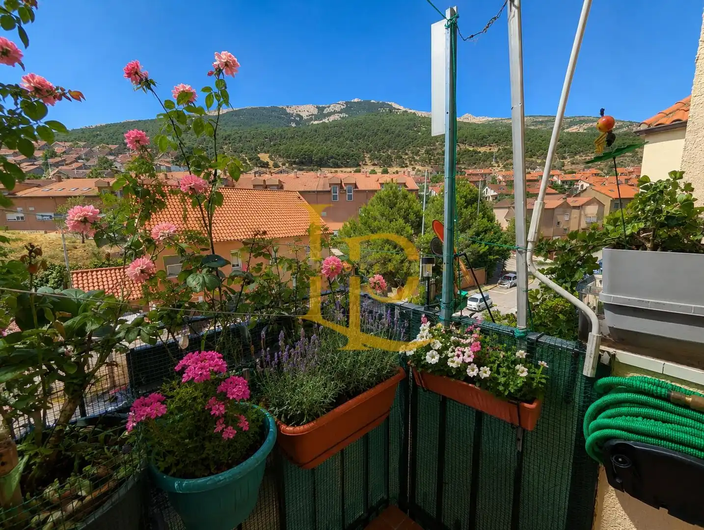 Terraza de Piso en venta en San Lorenzo de El Escorial con Calefacción, Jardín privado y Horno