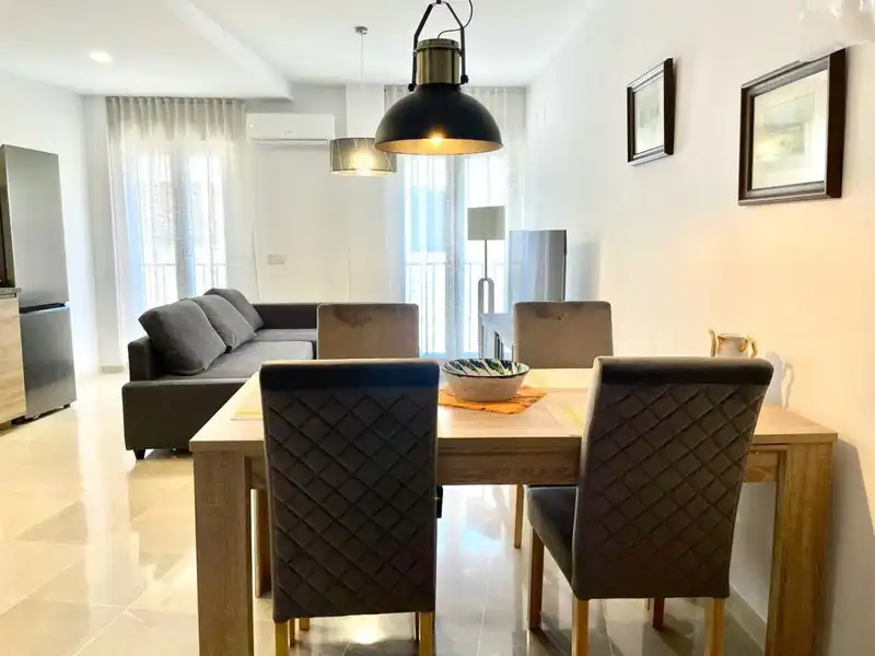 Inmuebles singulares con piscina en venta en Calle Córdoba 19, imagen 3