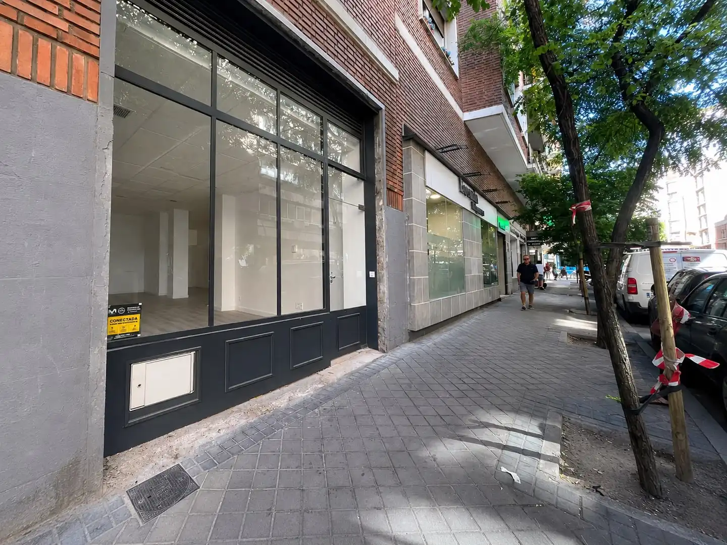 Exterior view of Commercial properties for rent in Madrid