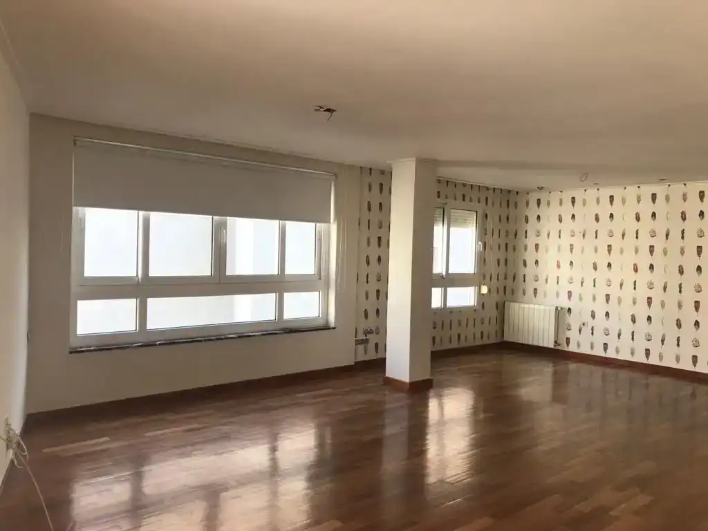 Sala d'estar de Pis en venda en Alzira amb Balcó