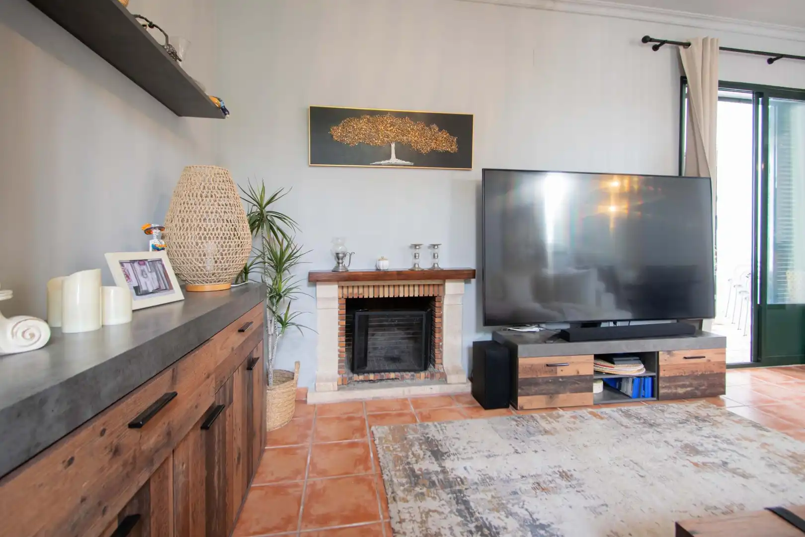 Sala d'estar de Casa o xalet en venda en Burguillos amb Aire condicionat, Jardí privat i Terrassa