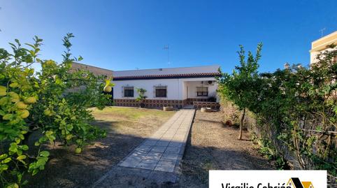 Photo 2 of House or chalet for sale in Avenida de Rota, Chipiona