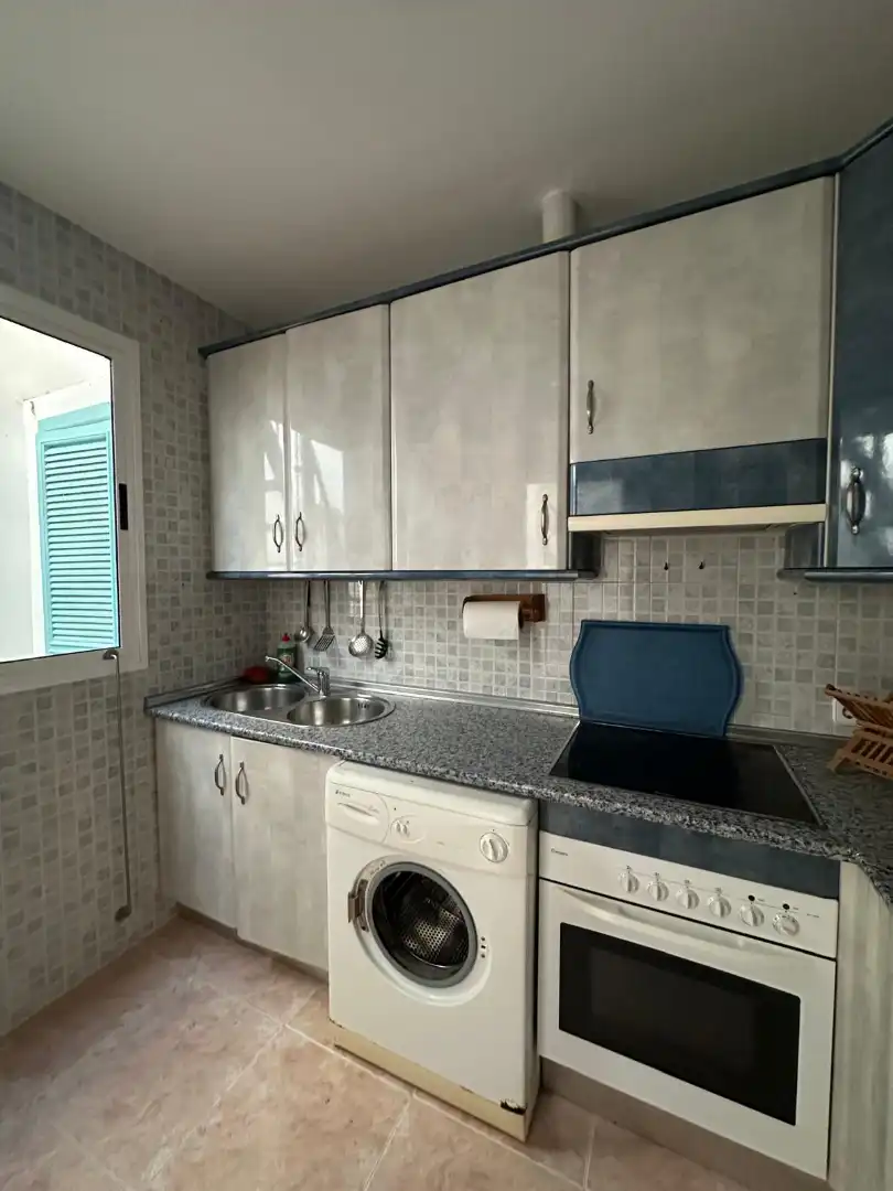 Cocina de Piso en venta en Carmona con Aire acondicionado, Calefacción y Amueblado