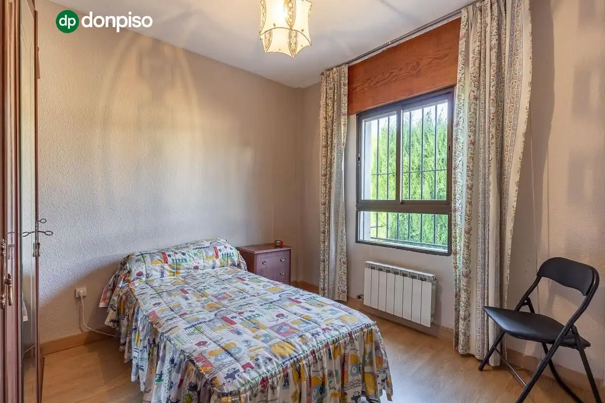 Chalet con piscina en venta en Gójar, imagen 15