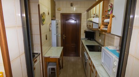 Foto 2 de Piso en venta en Apóstol Santiago, Madrid Capital