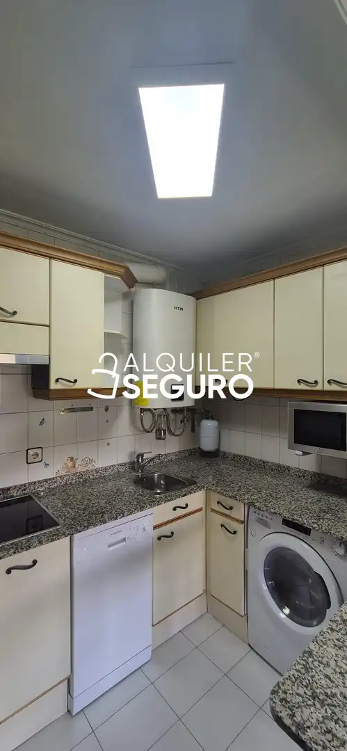 Cocina de Loft de alquiler en Oviedo  con Amueblado