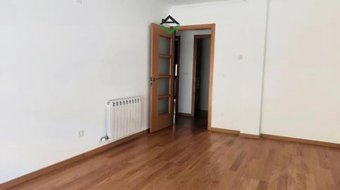 Foto 4 de Piso en venta en Coiro, Cangas