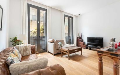 Sala d'estar de Apartament en venda en  Barcelona Capital amb Aire condicionat, Parquet i Terrassa