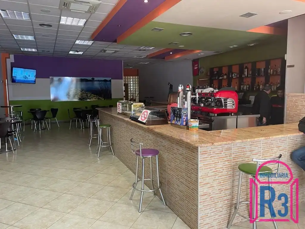 Local comercial de lloguer a Onzonilla, imagen 3