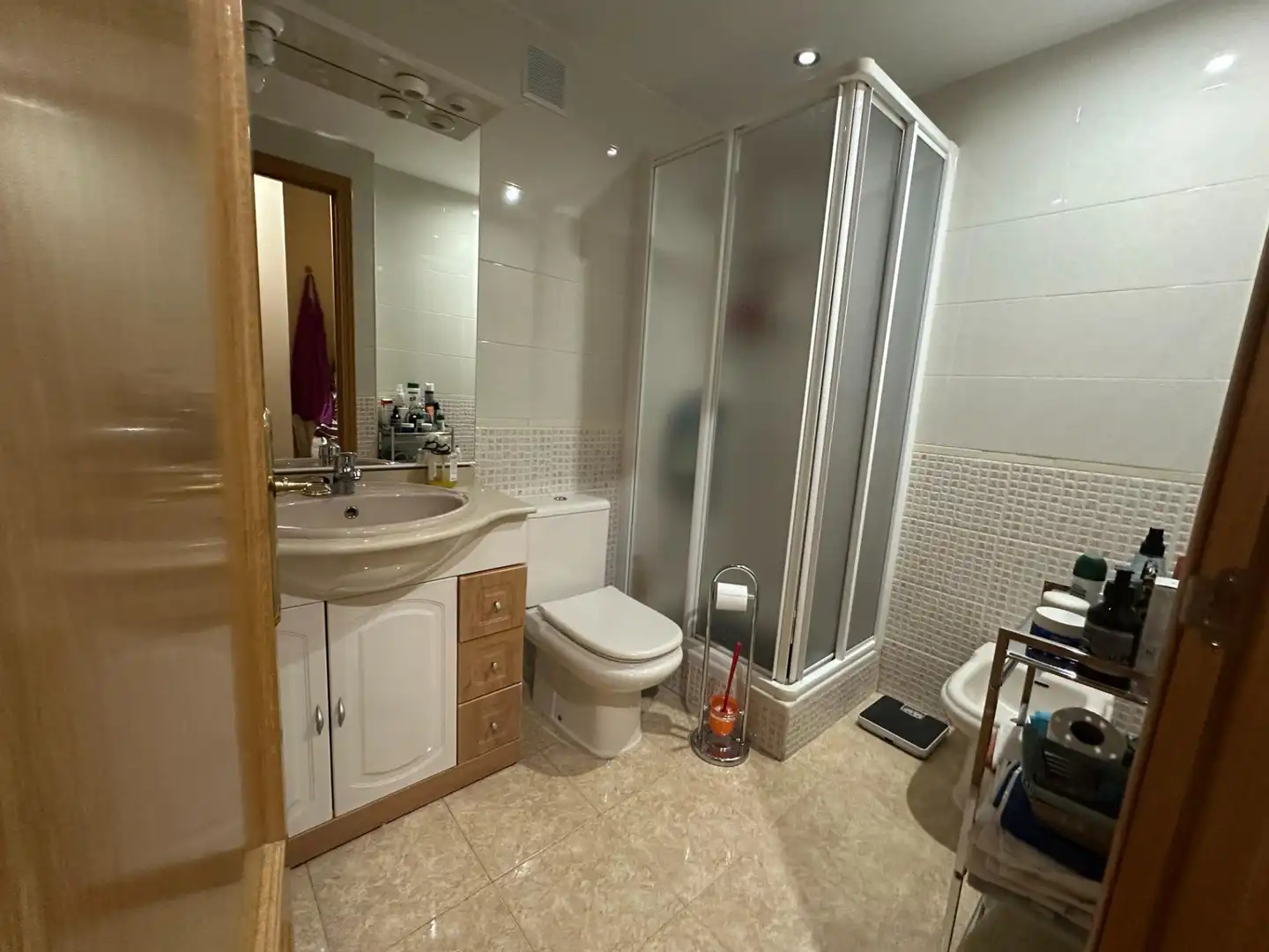 Badezimmer von Wohnung zum Verkauf in Arganda del Rey mit Klimaanlage, Heizung und Terrasse