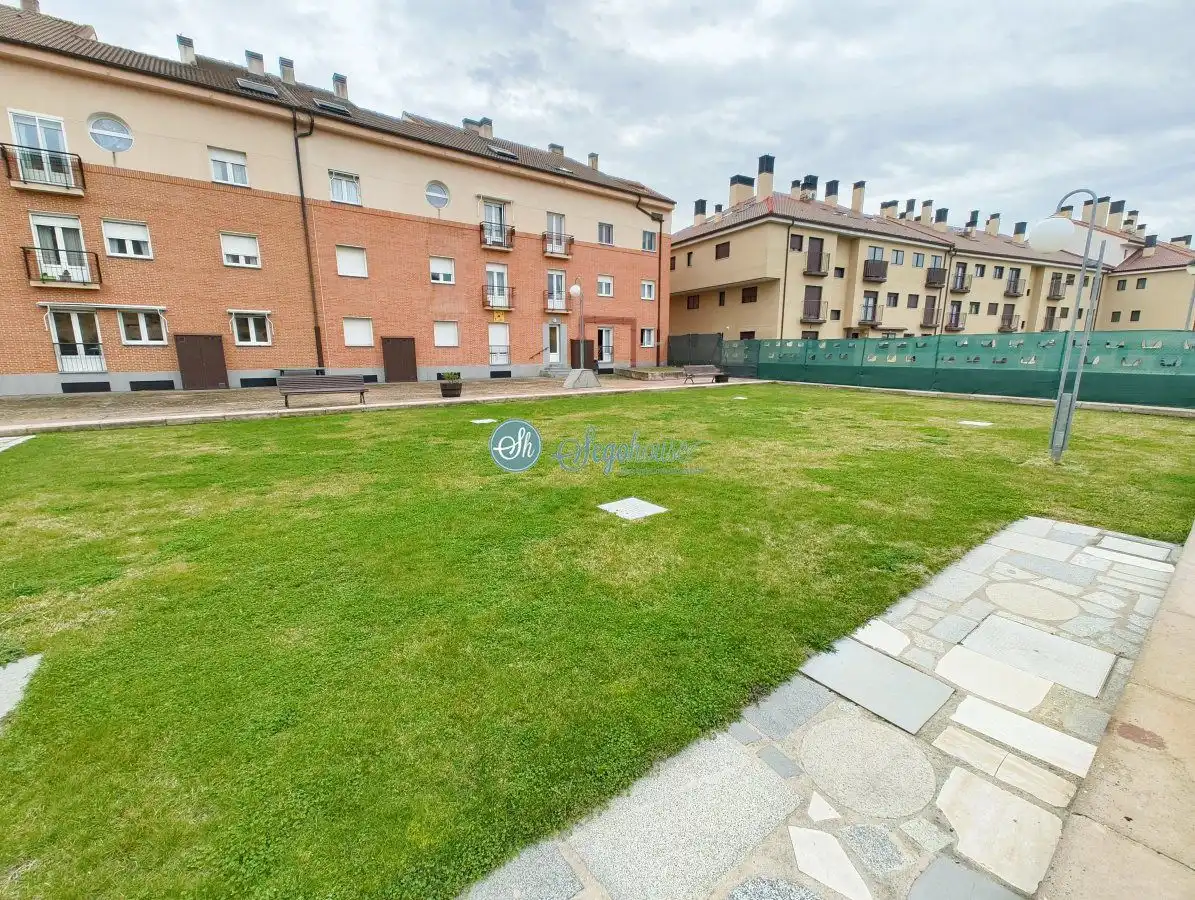 Exterior view of Flat for sale in Segovia  with Heating, Storage room and Furnished