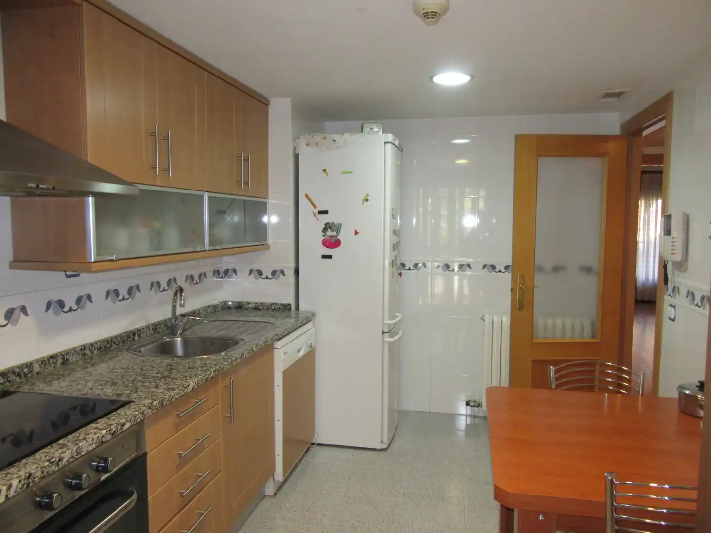 Kitchen of Detached homes for rent in Zaragoza  with Air Conditioner, Heating and Private garden
