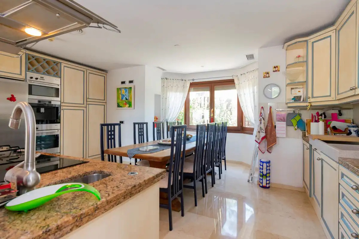 House with pool for sale in Estepona Pueblo, imagen 11