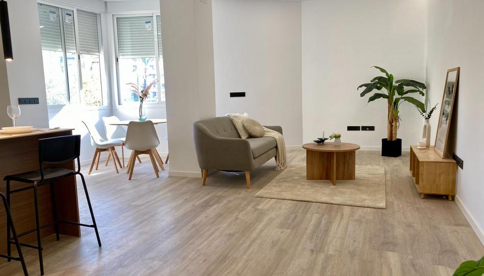 Foto 1 de Piso en venta en La Calzada - La Florida, Sevilla