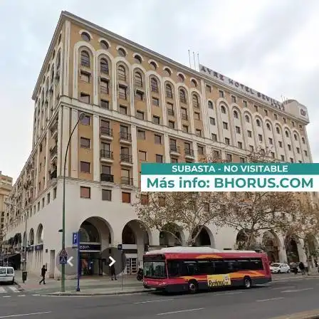 Flat with lift for sale in KANSAS CITY 7