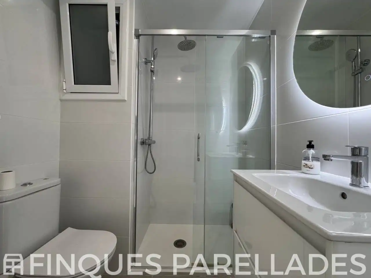 Bany de Àtic en venda en Sitges amb Aire condicionat, Calefacció i Terrassa