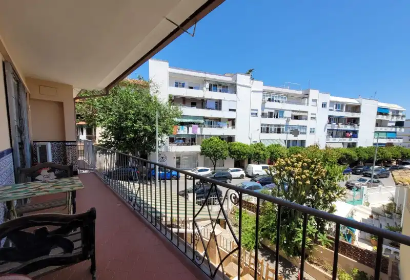 Vista exterior de Piso en venta en Marbella con Aire acondicionado, Calefacción y Terraza