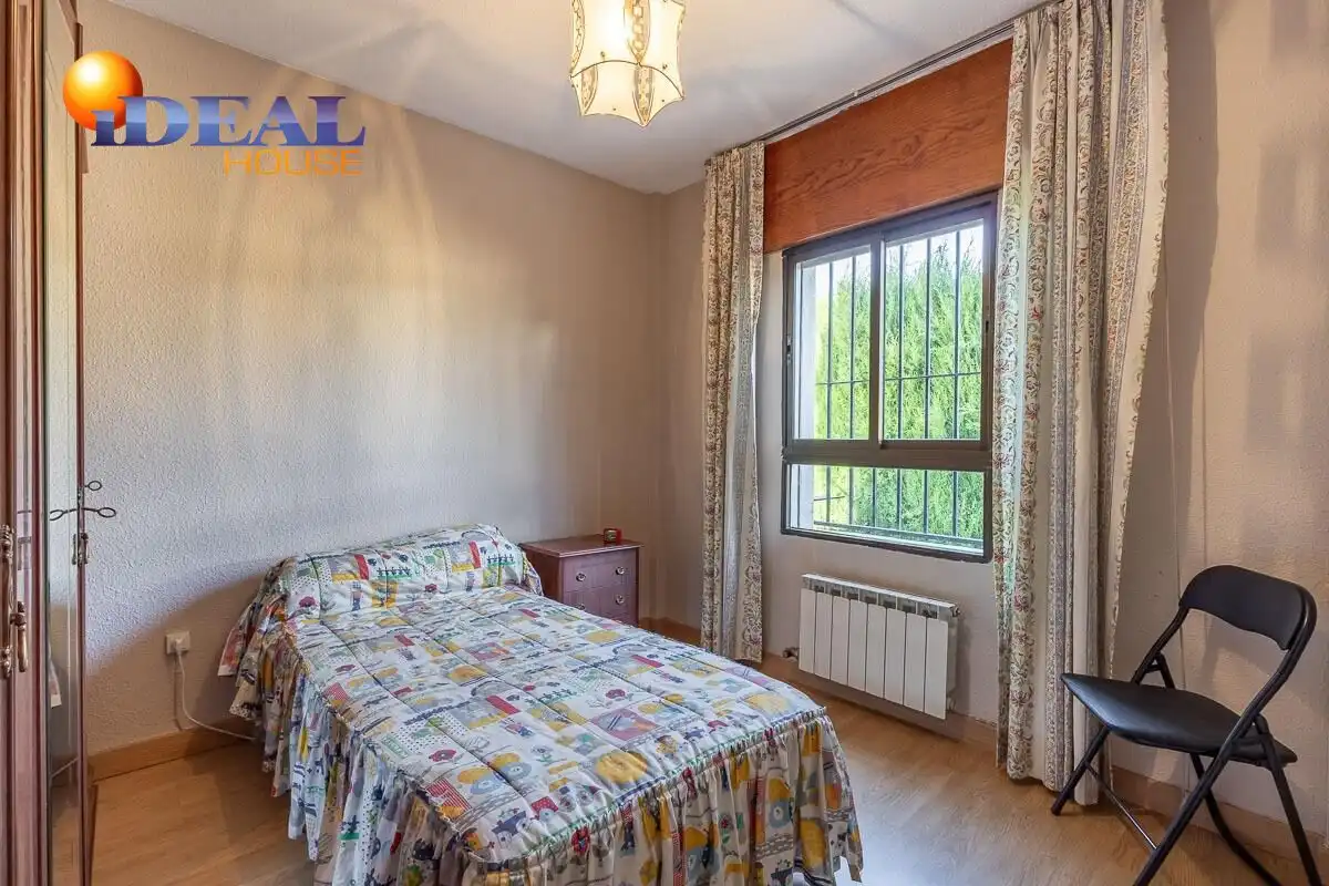Casa o xalet en venda a Gójar