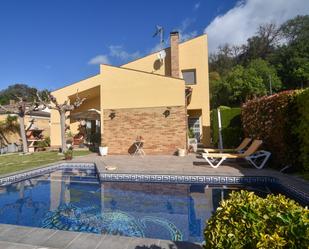 Jardí de Casa o xalet en venda en Medinyà amb Terrassa