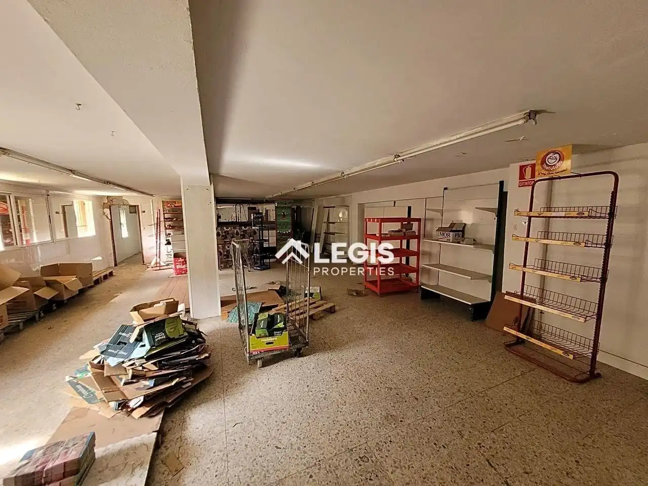 Local en venda en Mieres (Asturias) amb Terrassa
