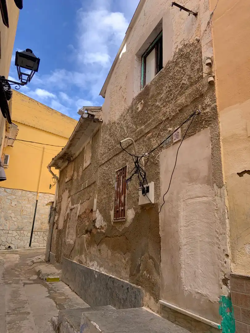 Vista exterior de Casa adosada en venta en Hellín