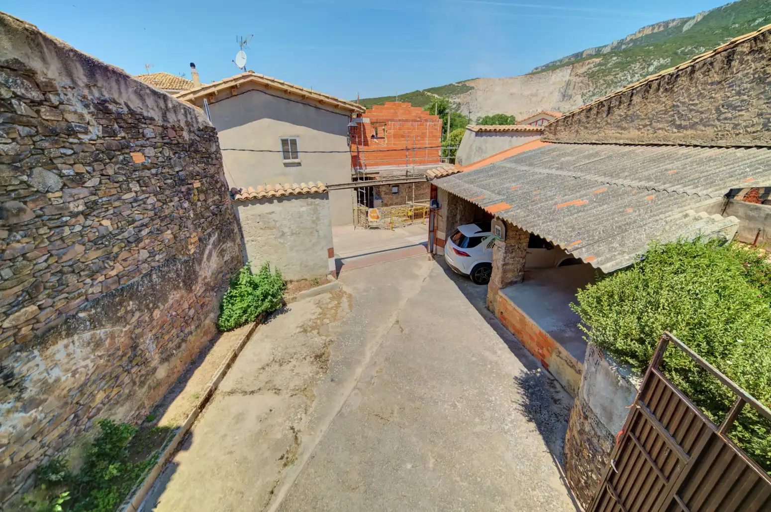 Exterior view of Detached homes for sale in Liédena  with Heating, Terrace and Storage room