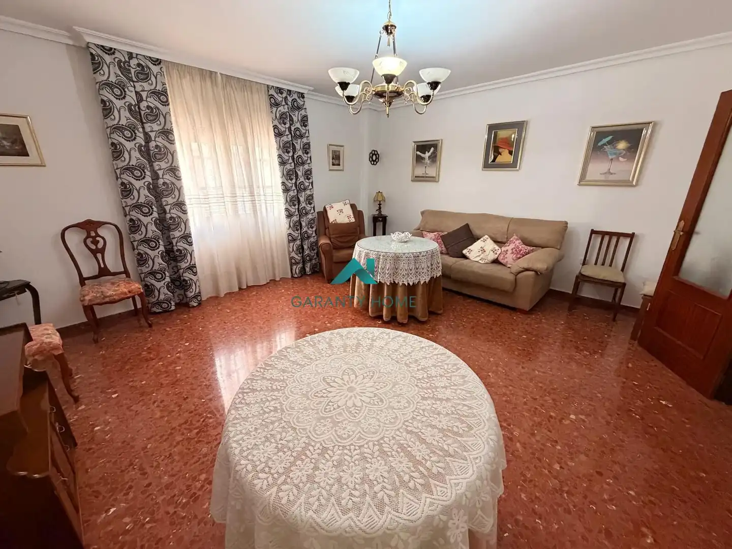 Living room of Ground floor for sale in Martos  with Furnished