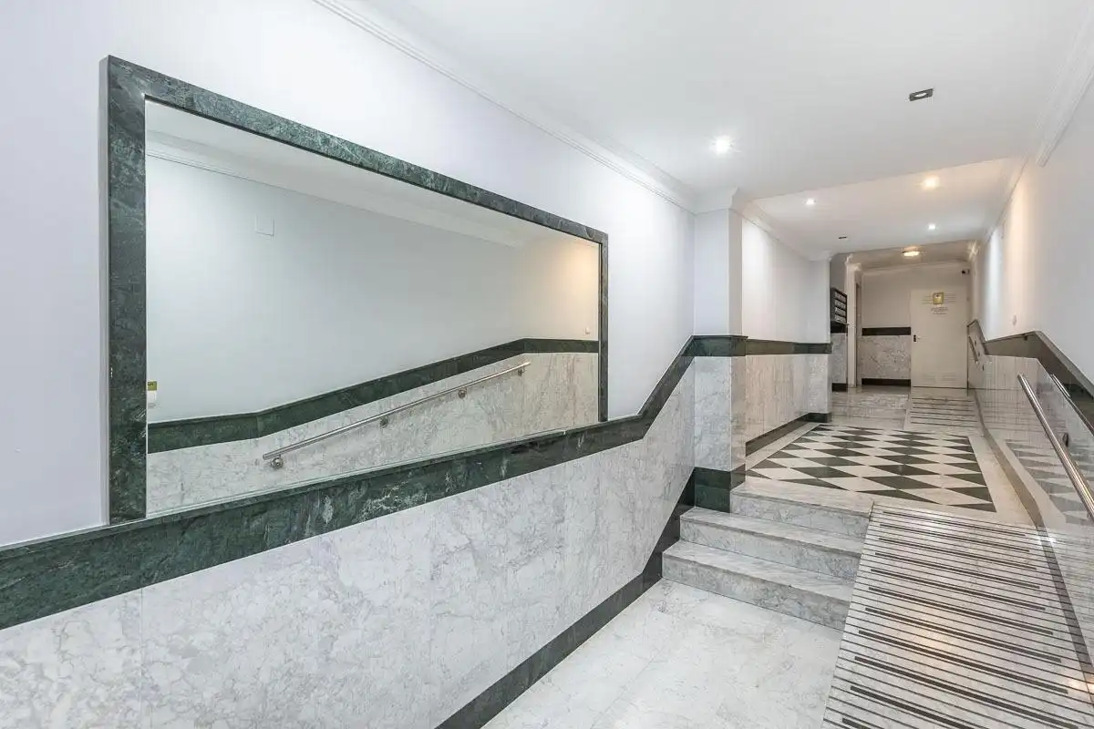 Flat for sale in Granada  with Furnished and Balcony