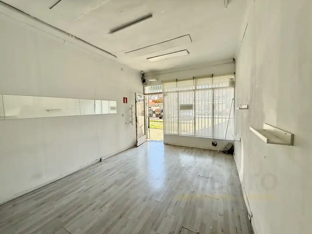 Local en venta en Ventas