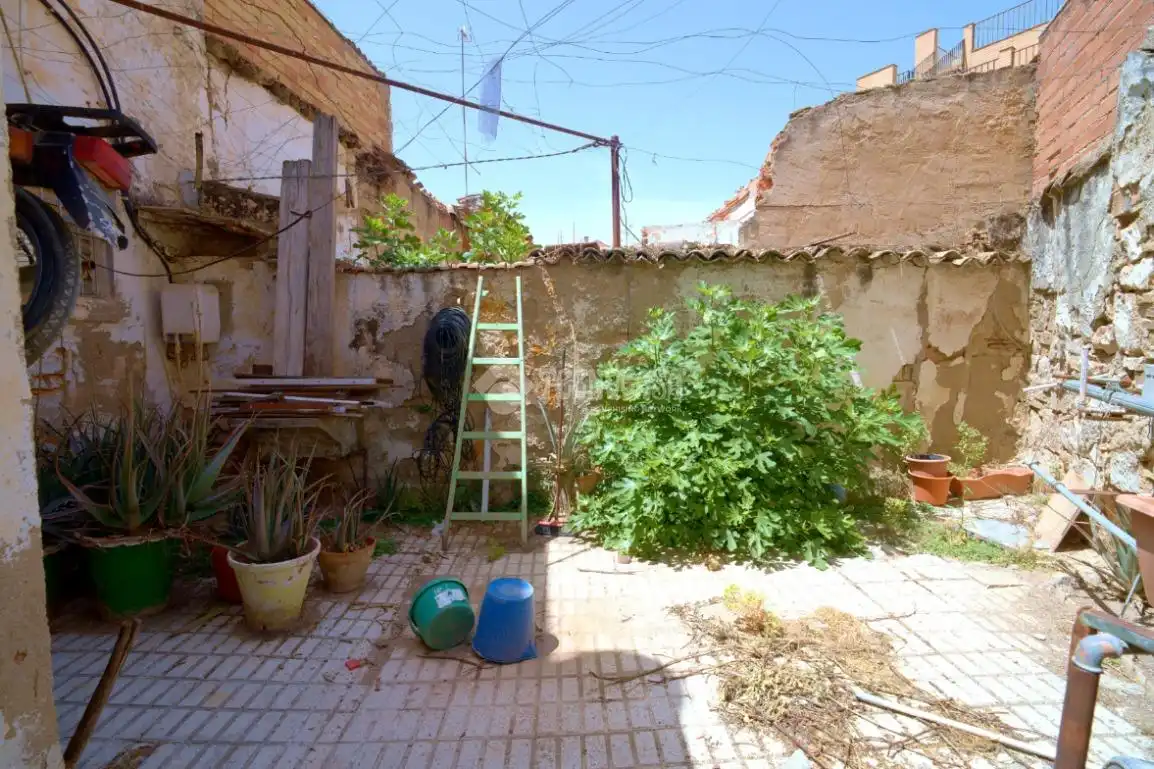 Terrasse von Einfamilien-Reihenhaus zum Verkauf in Linares