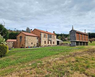 Vista exterior de Casa o xalet en venda en Negreira amb Terrassa, Traster i Moblat