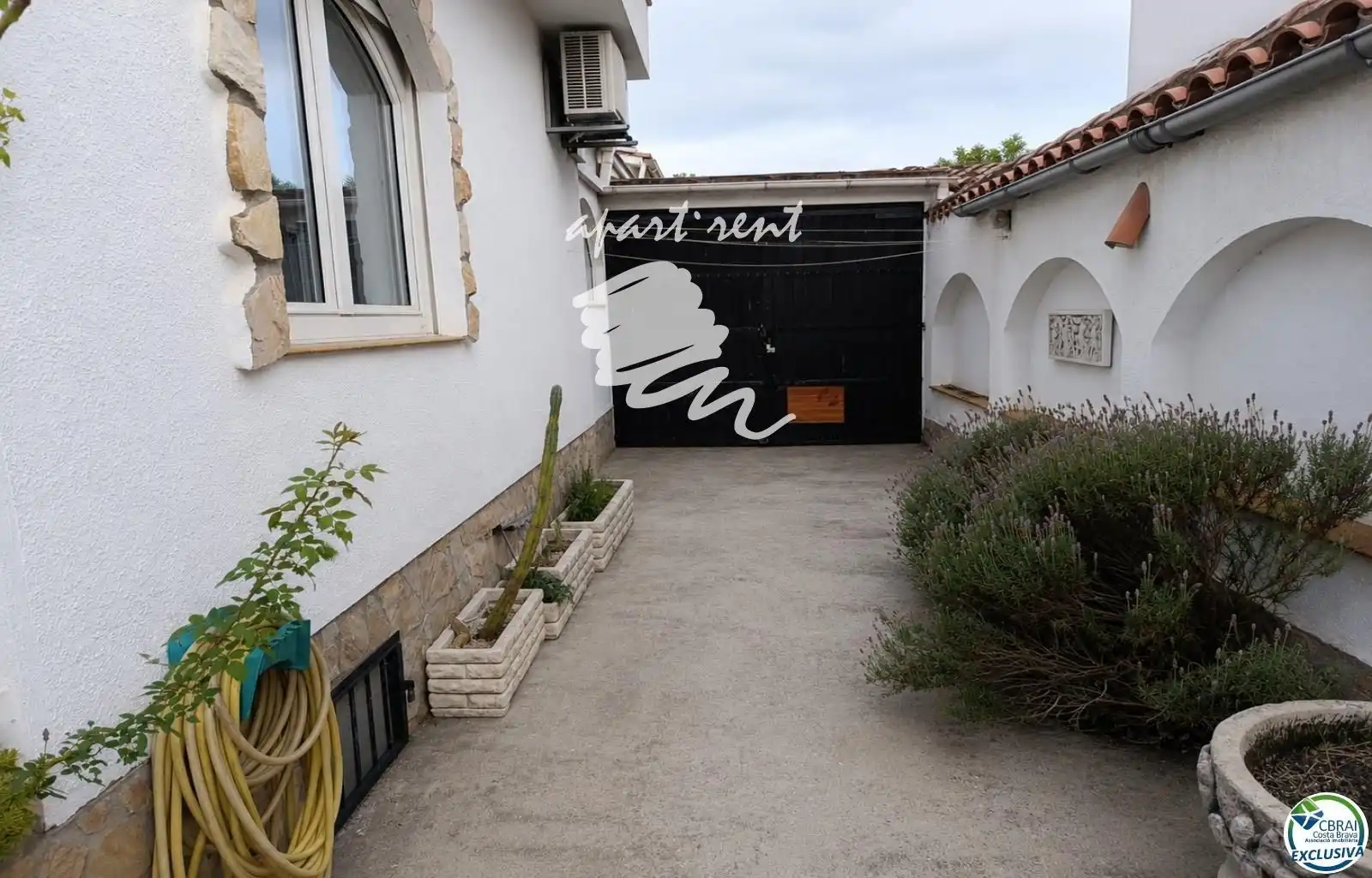 Exterior view of Houses for sale in Empuriabrava  with Air Conditioner, Heating and Terrace