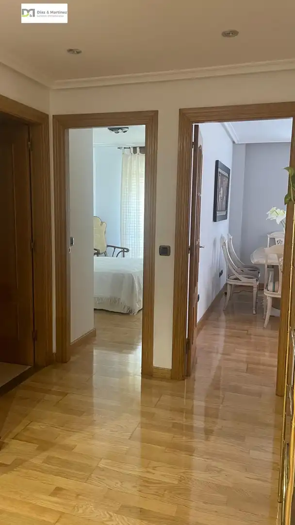 Apartament de lloguer en León Capital  amb Calefacció, Parquet i Moblat