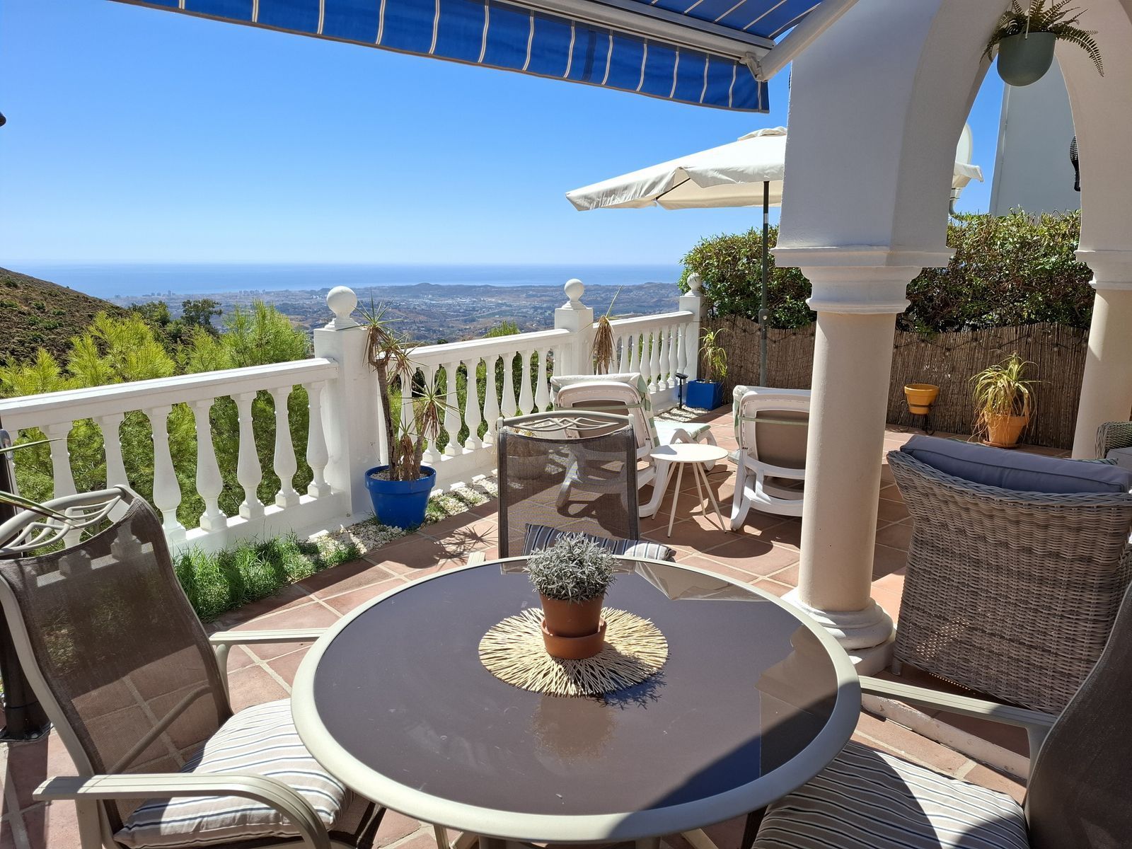 Terrace of Single-family semi-detached for sale in Mijas  with Air Conditioner, Terrace and Alarm