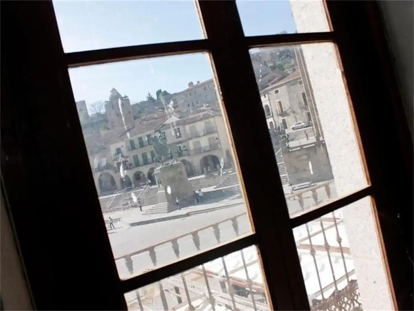 Außenansicht von Maisonette zum Verkauf in Trujillo mit Abstellraum und Balkon