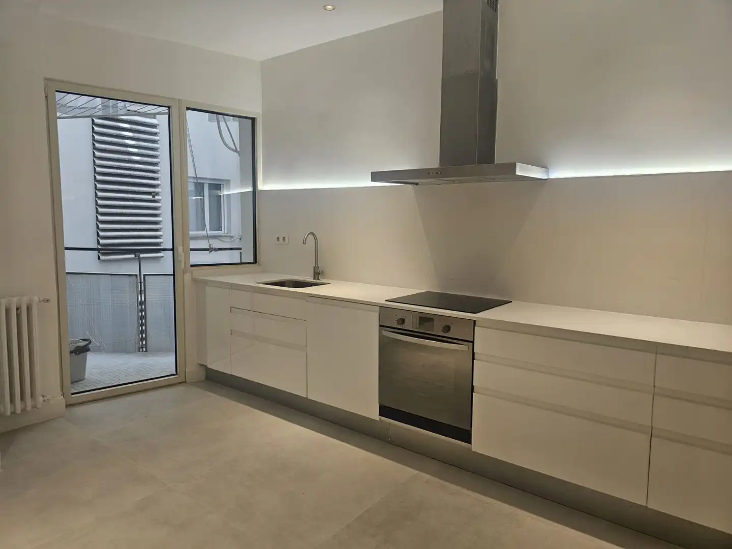 Küche von Wohnung zur Miete in Madrid mit Klimaanlage, Heizung und Parkett