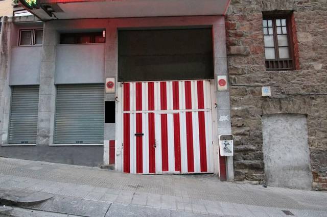 Garaje en Venta en Centro - Ariz - Uribarri