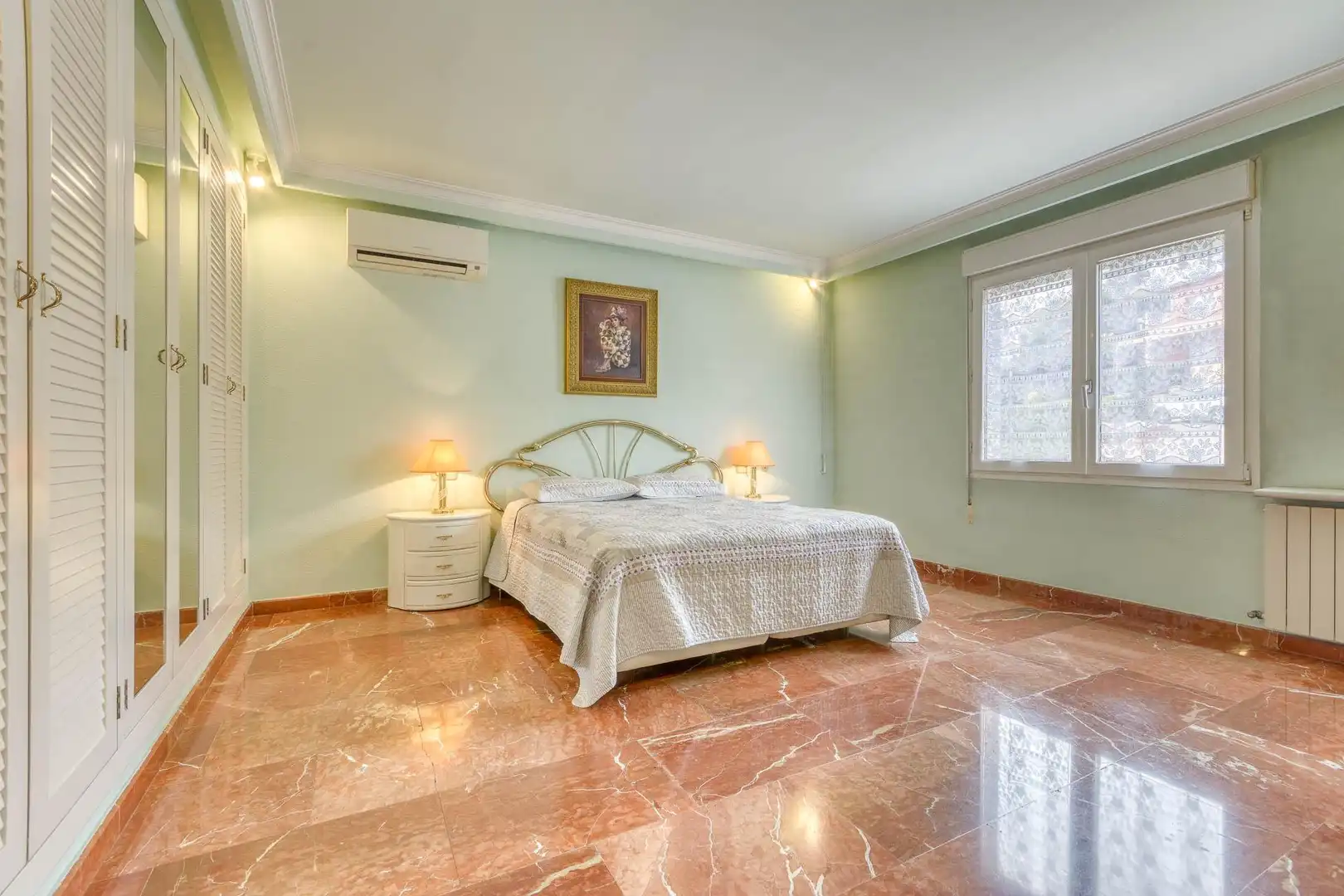 Habitación de Casa o chalet en venta en Figueres con Aire acondicionado, Jardín privado y Terraza