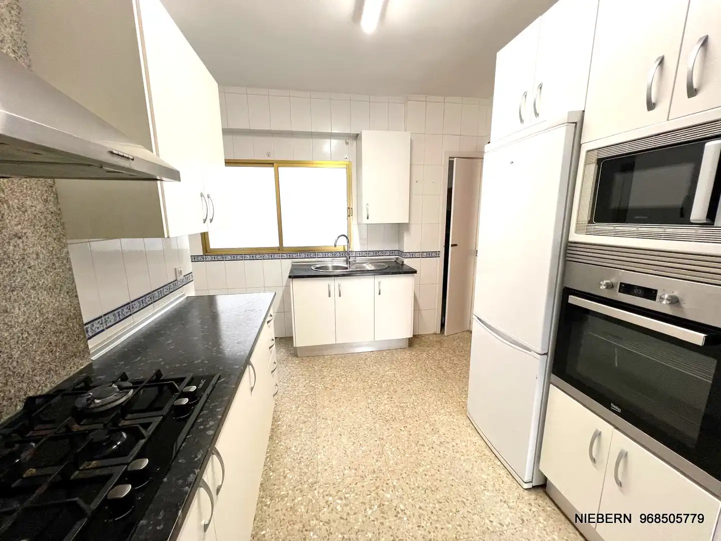 Flat for rent in Paseo Alfonso XIII, 46, Casco Antiguo
