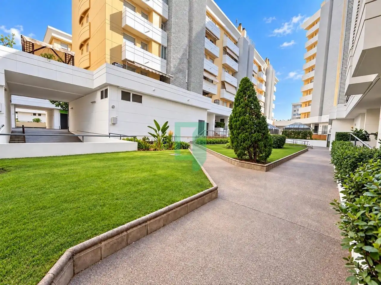 Exterior view of Flat for sale in Badalona  with Balcony