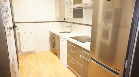 Foto 2 de Pis en venda a Lasesarre, Bizkaia