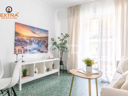 Living room of Flat for sale in  Madrid Capital