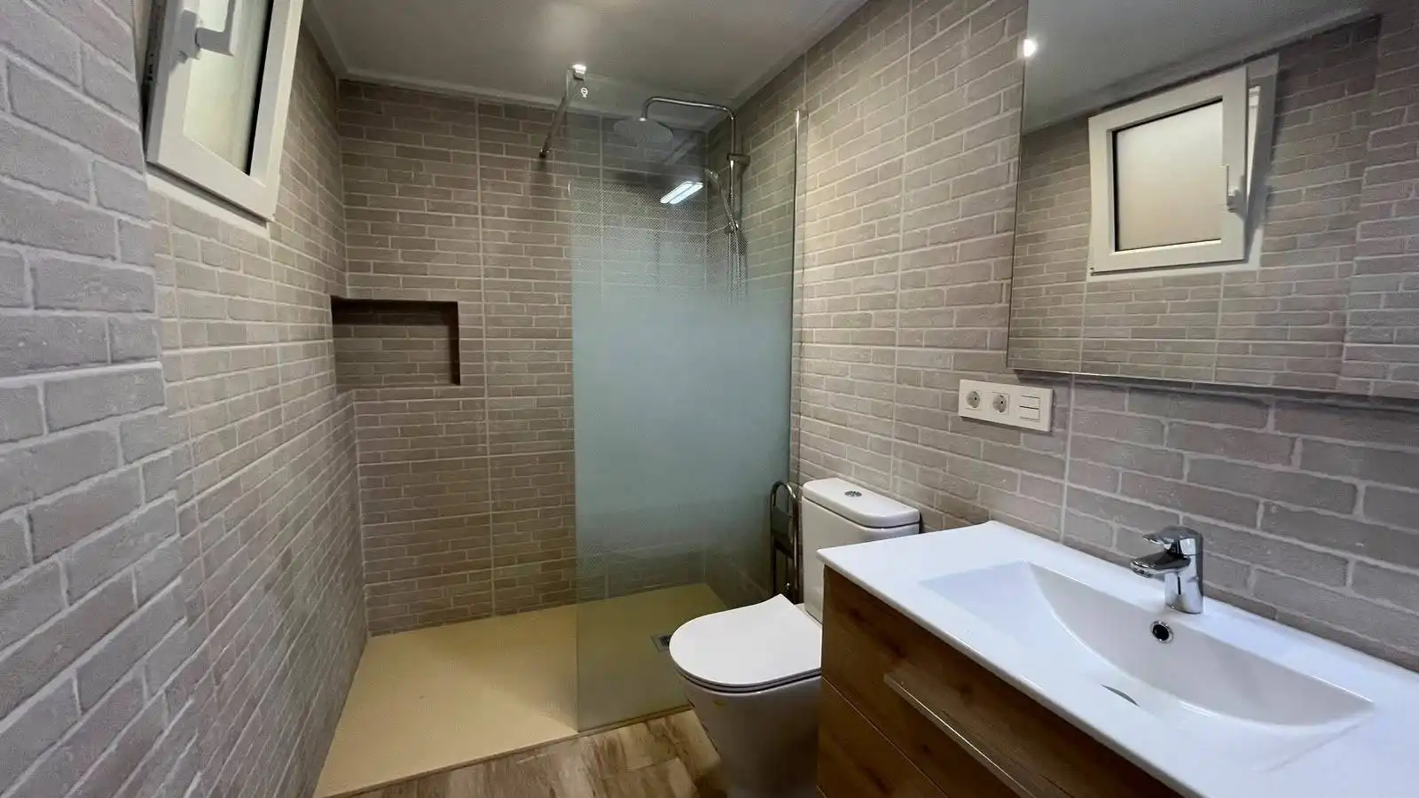 Bathroom of Flat for sale in Elche ciudad