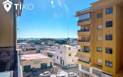 Exterior view of Flat for sale in Marbella  with Terrace and Swimming Pool