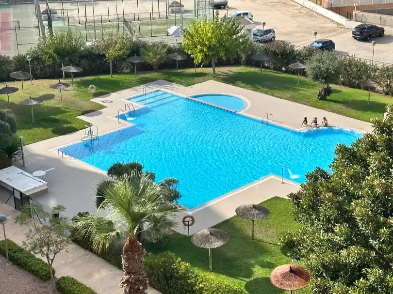 Pis amb piscina en venda a avenida del puerto 33, imagen 2