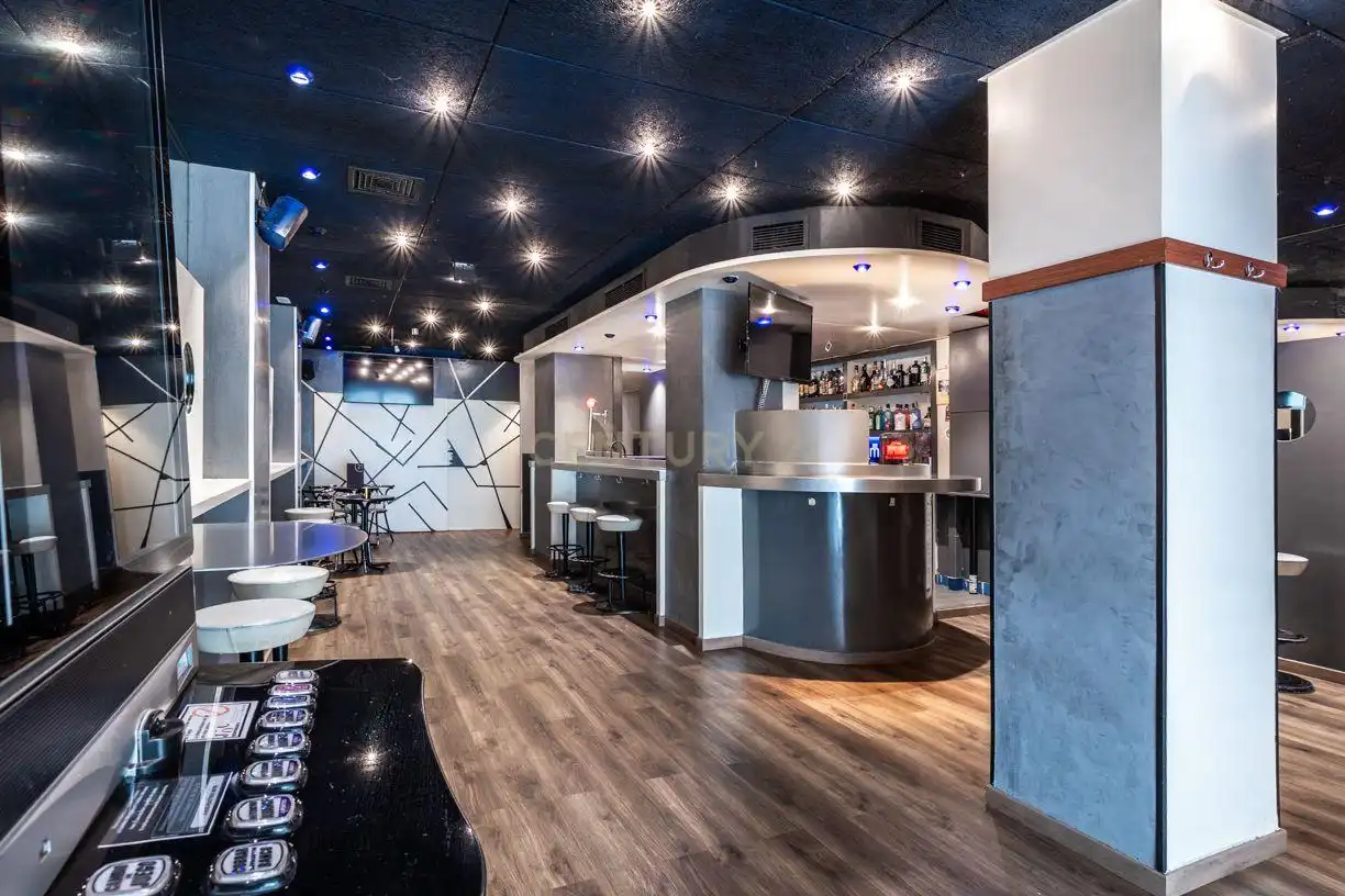 Local comercial en venta en Carrer de Jacint Verdaguer, 36, bajos 3, Sant Joan Despí, Spain, imagen 8