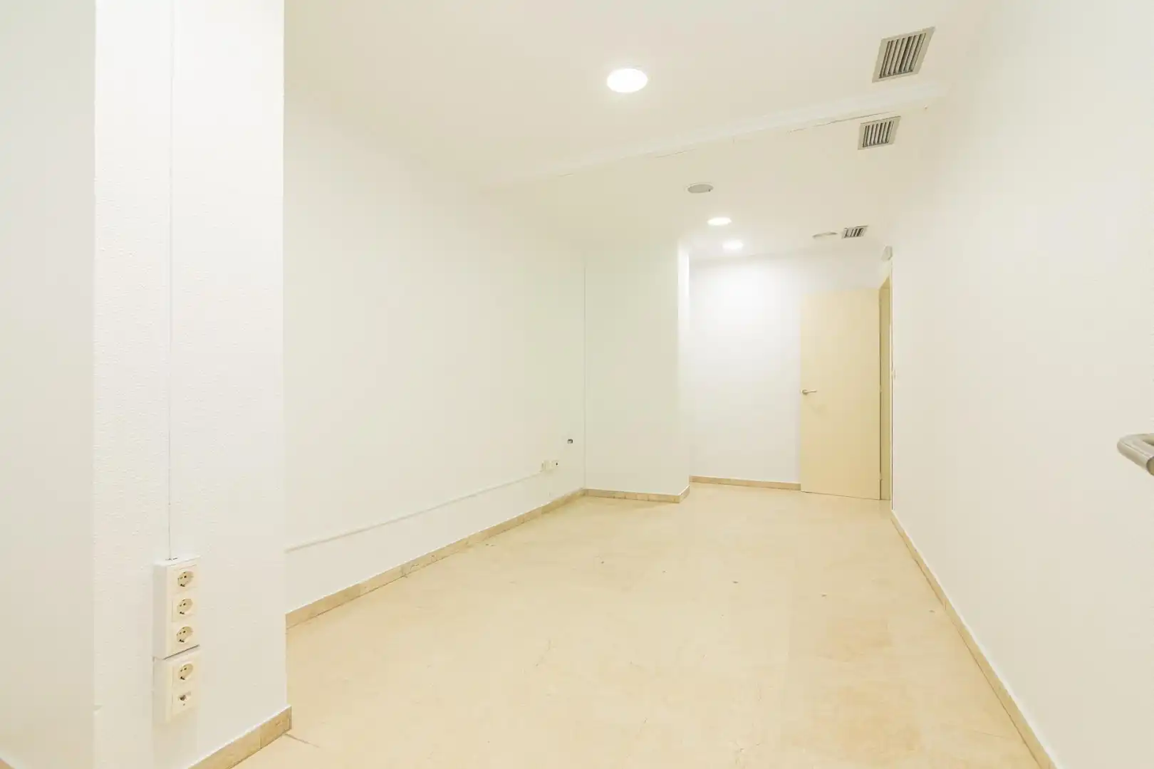 Oficina de alquiler en Elche / Elx