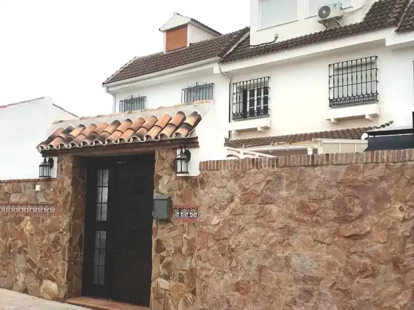 Vista exterior de Casa adosada en venda en Platero - El Limón
